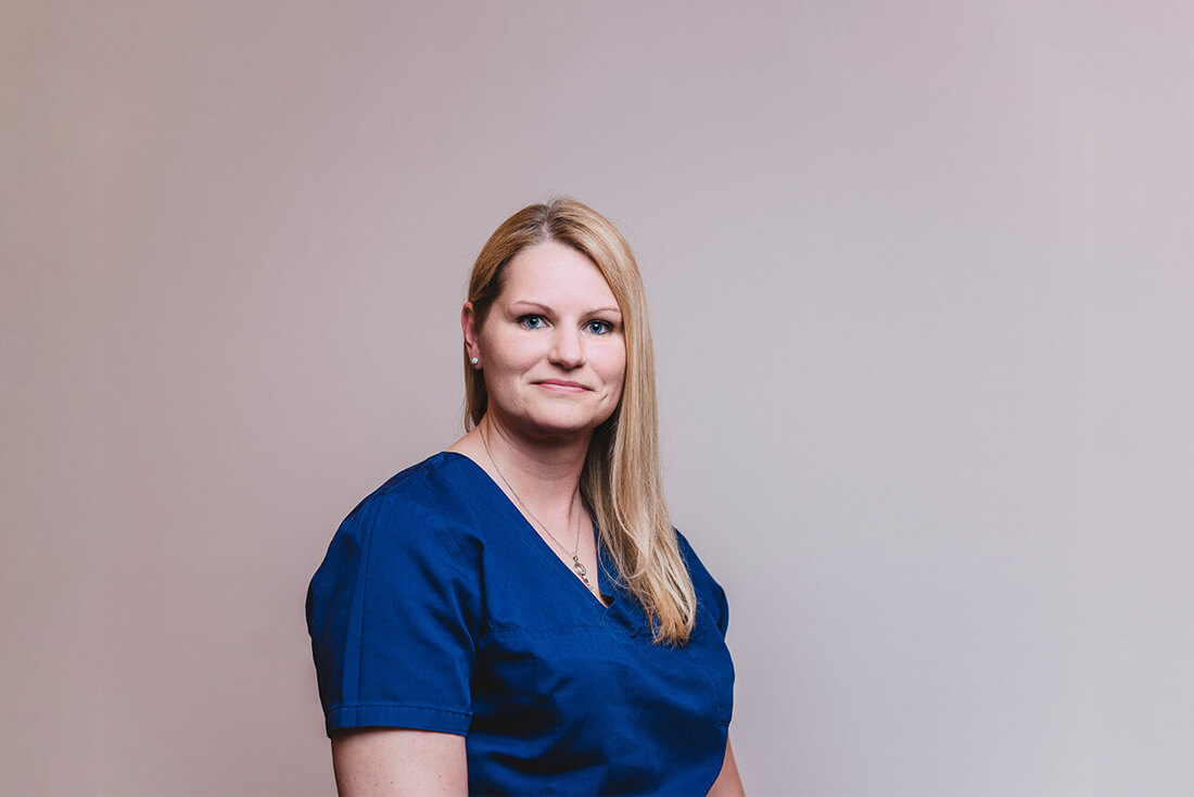 Mund-, Kiefer-, Gesichtschirurgie – Coburg – Feller / Otte – Team – Nicole Denk Mund-, Kiefer-, Gesichtschirurgie - Coburg - Feller / Otte - Team - Nicole Denk