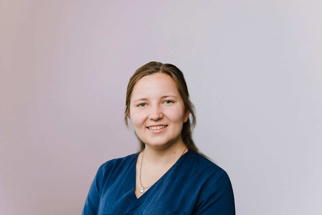Mund-, Kiefer-, Gesichtschirurgie – Coburg – Feller / Otte – Team – Lisa-Marie Weber Mund-, Kiefer-, Gesichtschirurgie - Coburg - Feller / Otte - Team - Lisa-Marie Weber